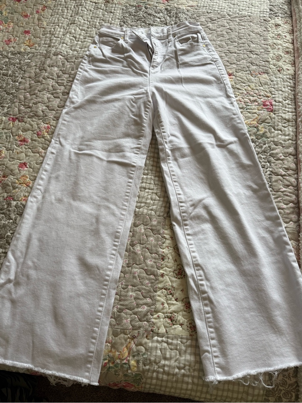 Level 99 White High-Rise Wide Leg Jeans size 28 nwot